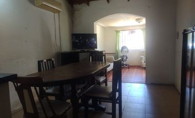 VENDE CASA 3 AMB + UN DEPTO 2 AMB. CAMPANA