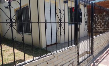 VENDE CASA 3 AMB + UN DEPTO 2 AMB. CAMPANA