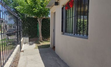 VENDE CASA 3 AMB + UN DEPTO 2 AMB. CAMPANA