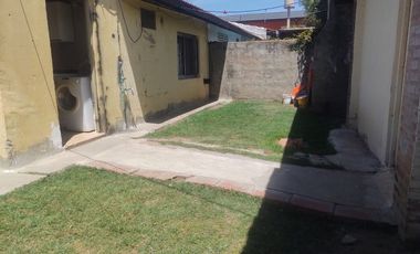 VENDE CASA 3 AMB + UN DEPTO 2 AMB. CAMPANA