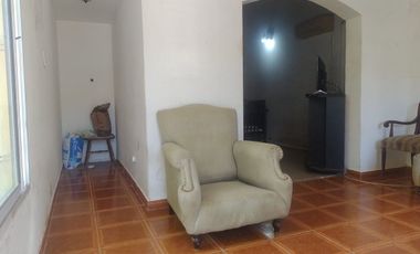 VENDE CASA 3 AMB + UN DEPTO 2 AMB. CAMPANA