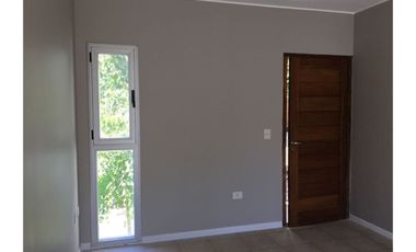 Monoambiente en alquiler, con balcón con parrilla