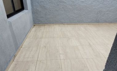 VENTA CASA 4 AMBIENTES CON COCHERA EN QUILMES