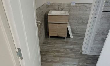 VENTA CASA 4 AMBIENTES CON COCHERA EN QUILMES