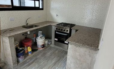 VENTA CASA 4 AMBIENTES CON COCHERA EN QUILMES