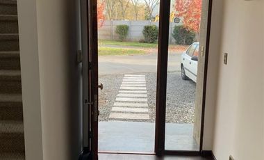 Casa en Arriendo en Condominio Los Poleros