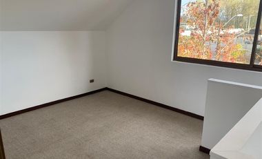 Casa en Arriendo en Condominio Los Poleros