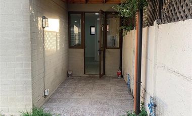 Casa en Arriendo en Condominio Los Poleros
