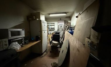 Casa en Venta en Oportunidad inversionistas: Propiedad industrial con uso mixto (Residencial/Bodegaje). Padre Orellana, Maule con Portugal