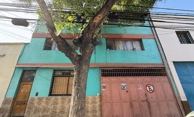 Casa en Venta en Oportunidad inversionistas: Propiedad industrial con uso mixto (Residencial/Bodegaje). Padre Orellana, Maule con Portugal