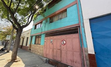 Casa en Venta en Oportunidad inversionistas: Propiedad industrial con uso mixto (Residencial/Bodegaje). Padre Orellana, Maule con Portugal