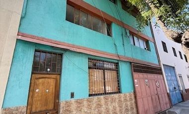 Casa en Venta en Oportunidad inversionistas: Propiedad industrial con uso mixto (Residencial/Bodegaje). Padre Orellana, Maule con Portugal