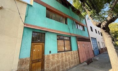 Casa en Venta en Oportunidad inversionistas: Propiedad industrial con uso mixto (Residencial/Bodegaje). Padre Orellana, Maule con Portugal