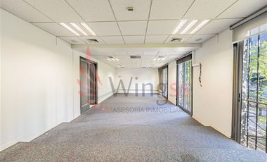 Oficina en Arriendo en Andres Bello / Los Leones - Amplia Oficina