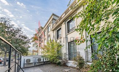 Oficina en Arriendo en Andres Bello / Los Leones - Amplia Oficina