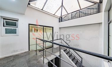 Oficina en Arriendo en Andres Bello / Los Leones - Amplia Oficina