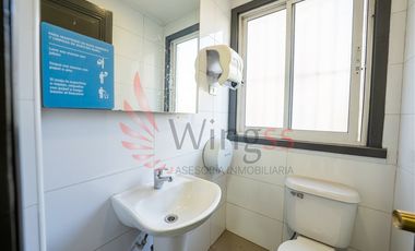 Oficina en Arriendo en Andres Bello / Los Leones - Amplia Oficina