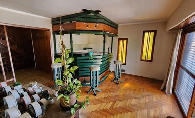 LOTE CON CASA 7 AMBIENTES EN VENTA MONTE GRANDE