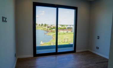 CASA EN VENTA A LA LAGUNA SAN SEBASTIAN
