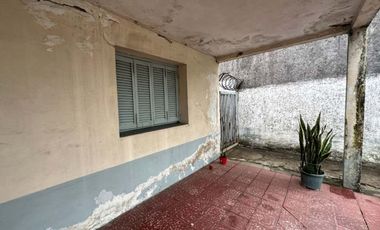 Casa en venta Florencio Varela con local