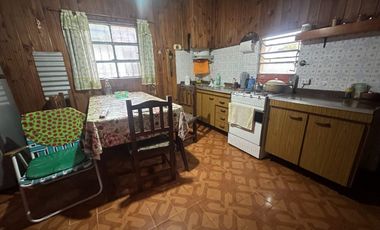Casa en venta Florencio Varela con local