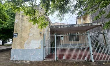 Casa en venta Florencio Varela con local