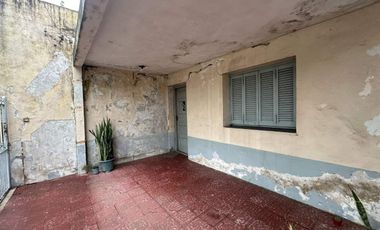 Casa en venta Florencio Varela con local
