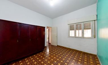 VENTA CASA 3 AMB  RAMOS MEJÍA PATIO TERRAZA PLANO