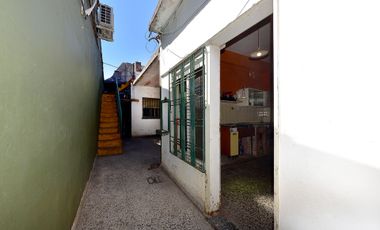 VENTA CASA 3 AMB  RAMOS MEJÍA PATIO TERRAZA PLANO