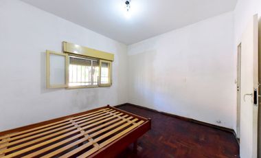VENTA CASA 3 AMB  RAMOS MEJÍA PATIO TERRAZA PLANO