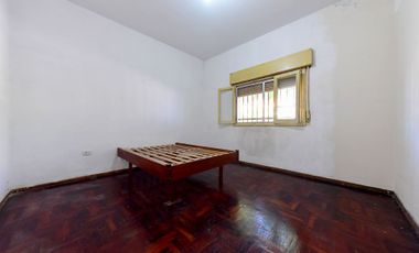 VENTA CASA 3 AMB  RAMOS MEJÍA PATIO TERRAZA PLANO