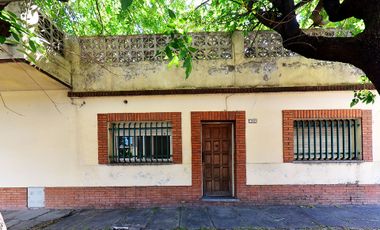 VENTA CASA 3 AMB  RAMOS MEJÍA PATIO TERRAZA PLANO