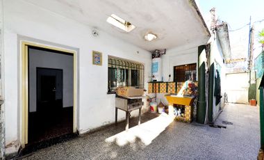 VENTA CASA 3 AMB  RAMOS MEJÍA PATIO TERRAZA PLANO