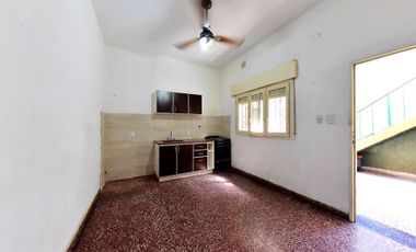 VENTA CASA 3 AMB  RAMOS MEJÍA PATIO TERRAZA PLANO