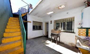 VENTA CASA 3 AMB  RAMOS MEJÍA PATIO TERRAZA PLANO