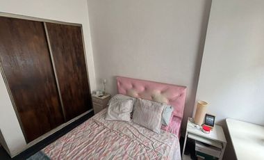 Departamento 2 ambientes con patio y baulera