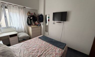 Departamento 2 ambientes con patio y baulera