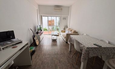 Departamento 2 ambientes con patio y baulera