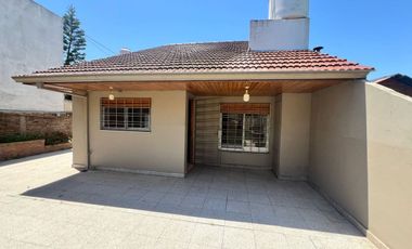 VENTA CASA QUILMES OESTE REFACCIONADA A NUEVA