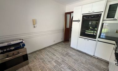VENTA CASA QUILMES OESTE REFACCIONADA A NUEVA