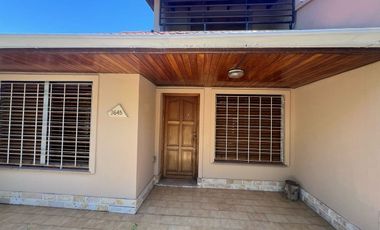 VENTA CASA QUILMES OESTE REFACCIONADA A NUEVA