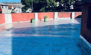 VENTA CASA 5AMB C/COCHERA O LOCAL EN LINIERS