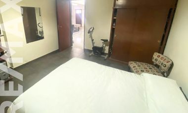 CASA EN UNA PLANTA CON IMPONENTE JARDIN Y PILETA