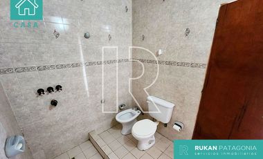 #VentaRUKAN | Casa de 4 Habitaciones | Calle CONSTITUCIÓN | BarrioASTRA| Caleta Olivia.- (APTA CREDITO HIPOTECARIO)