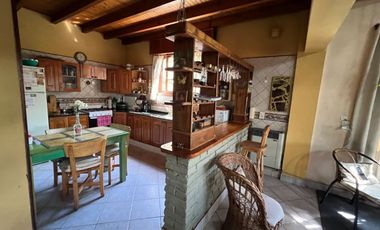 Casa venta Benavidez c/ pileta + depto lote 638 m2