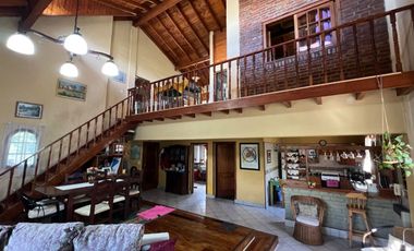 Casa venta Benavidez c/ pileta + depto lote 638 m2