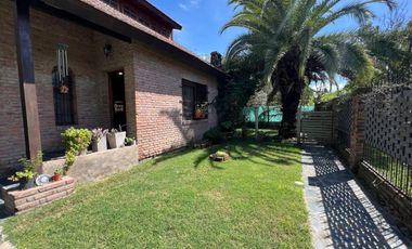 Casa venta Benavidez c/ pileta + depto lote 638 m2