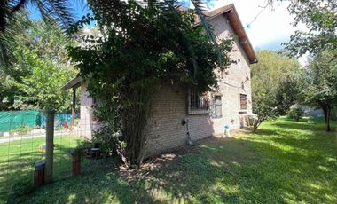 Casa venta Benavidez c/ pileta + depto lote 638 m2