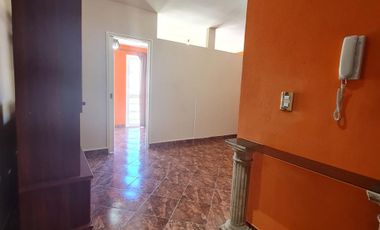 Depto 41mts. Cochera. Apto crédito. Oportunidad!!!