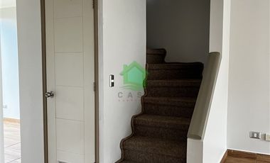 Casa en Arriendo en Zenteno con avenida Francia